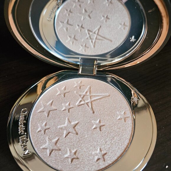 Charlotte Tilbury HOLLYWOOD GLOW GLIDE FACE HIGHLIGHTER IN CHAMPAGNE GLOW (NIB) - Picture 4 of 8